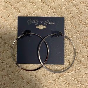 Thin silver hoops! Never worn with tags :)